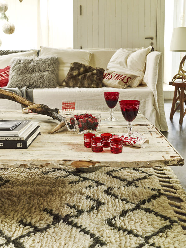 decoração de Natal branco e vermelho mesa posta Zara Home 5
