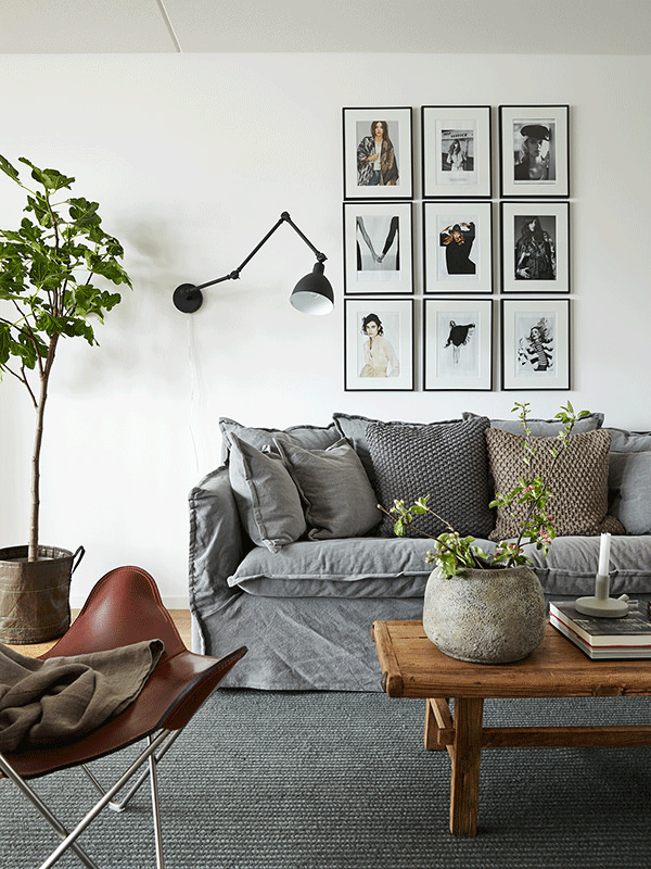 Get the look: sala cinza com referências fashionistas
