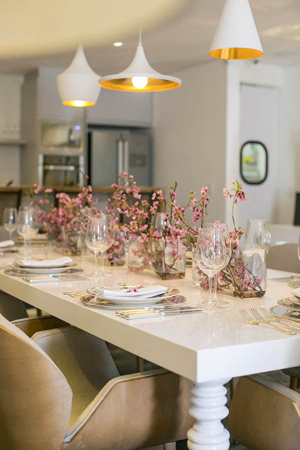 decoracao-romantica-e-moderna-para-jantar-luis-fronterotta-roberto-tamer-9