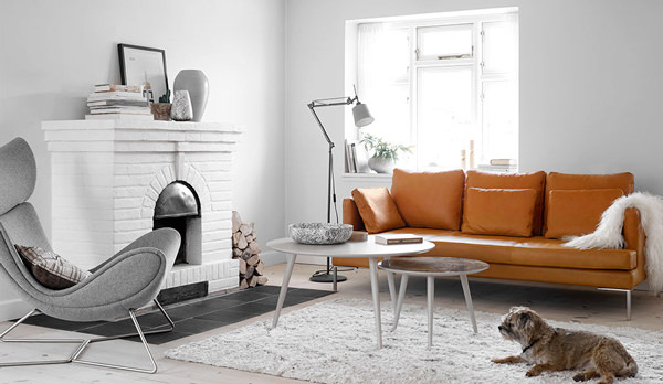 5 peças para uma sala com sofá de couro