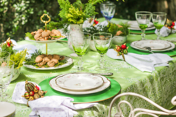 Mesa de Natal verde e branca - Constance Zahn | Casa & Decor