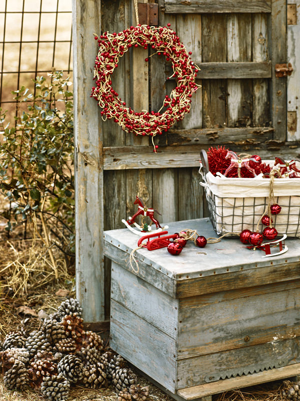 Decoração de Natal branco e vermelho mesa posta Zara Home 20