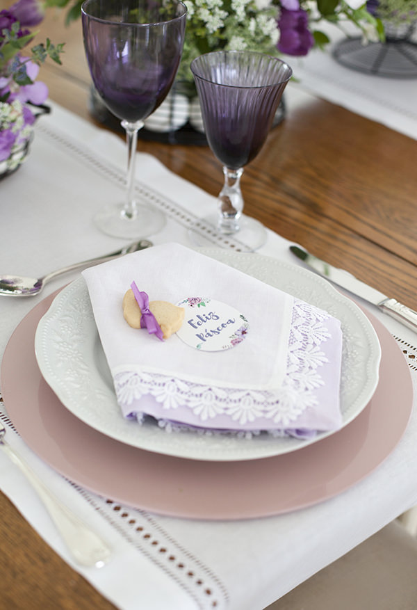 decoracao-mesa-de-pascoa-almoco-em-tons-de-violeta-e-rosa-provence-6